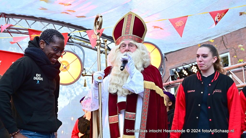 Welkom in Heemstede Sinterklaas door dansers Jolein