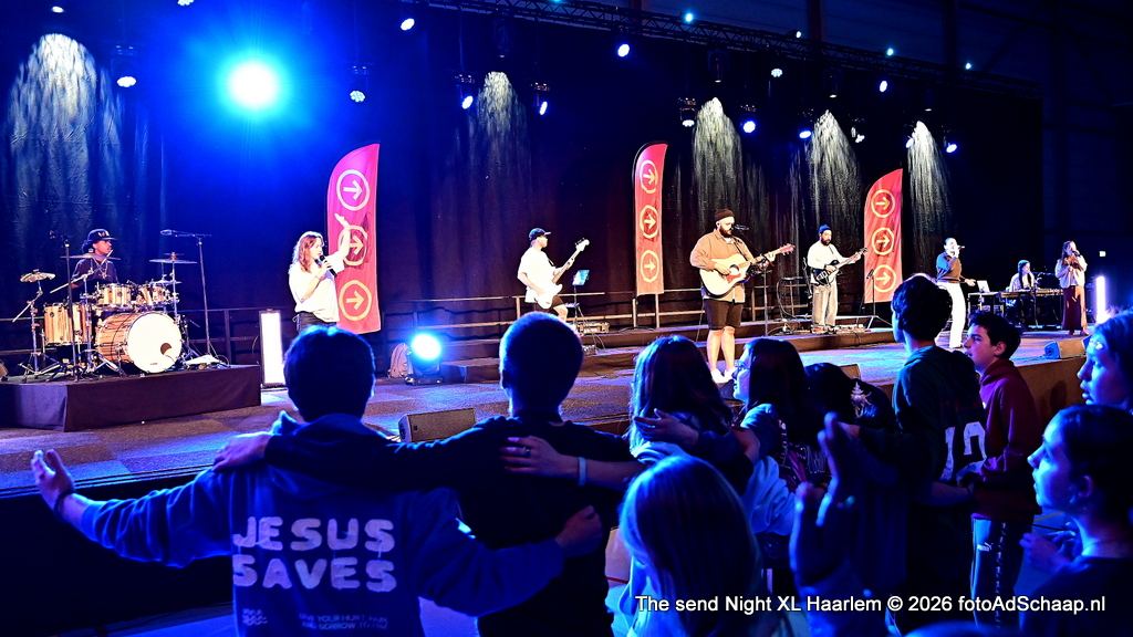 Gezamenlijk jongerenevent The send Night XL in Kennemer Sportcenter