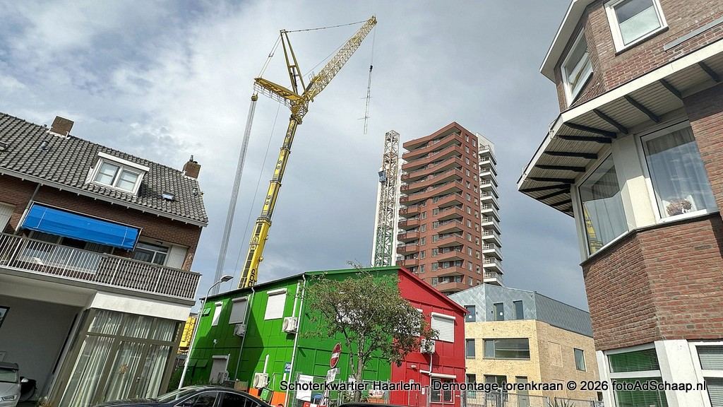 Nieuwbouw Schoterkwartier Spaarndamseweg Haarlem uit de steigernetten. Nieuwbouw Schoterkwartier Spaarndamseweg Haarlem uit de steigernetten.