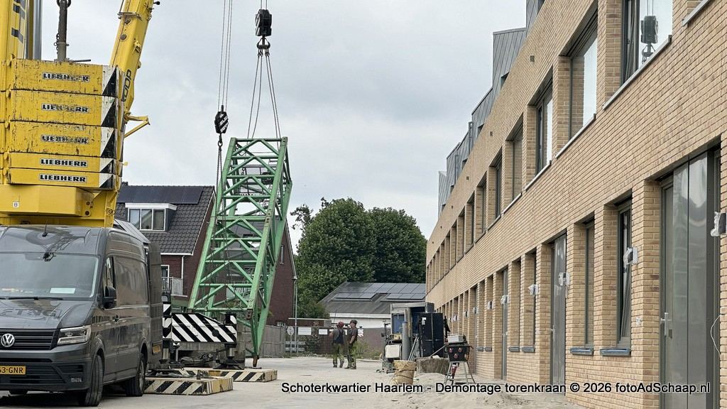 Nieuwbouw Schoterkwartier Spaarndamseweg Haarlem uit de steigernetten. Nieuwbouw Schoterkwartier Spaarndamseweg Haarlem uit de steigernetten.