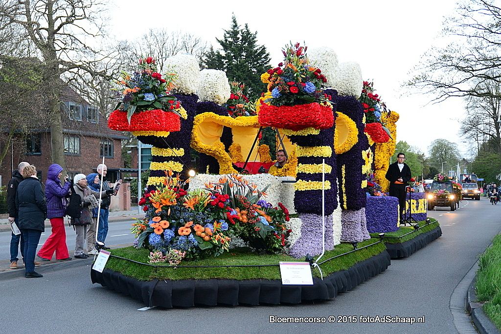 Bloemencorso Bollenstreek 2015 - aankomst in Haarlem