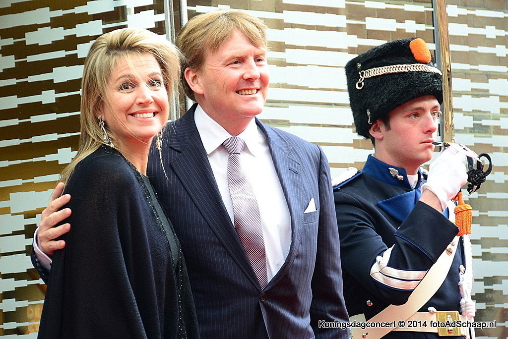 Koningsdagconcert Haarlem 2014 met Koning, Koningin en Prinses