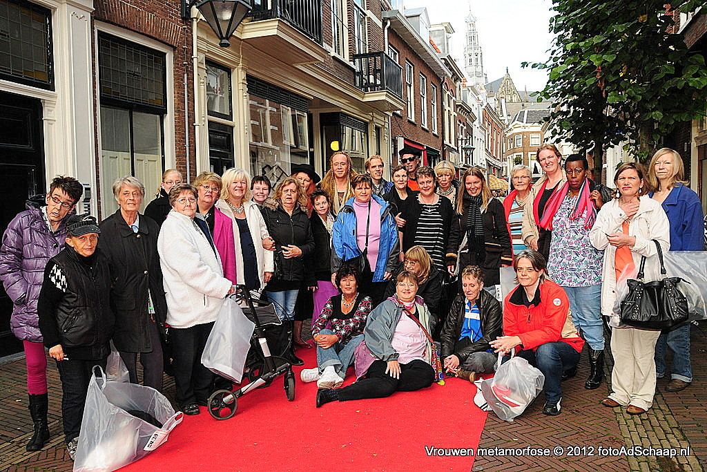 Regionale Instelling voor Beschermd Wonen RIBW 2012 Haarlem - Vrouwen metamorfose in Schagchelstraat
